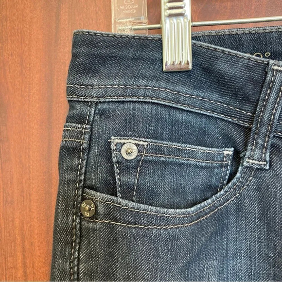 DL1961 Betty Cropped Jeans Dark Wash Size 29 - Picture 6 of 10